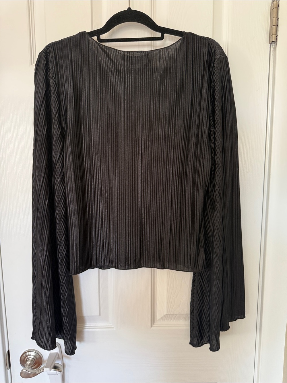 Urban Outfitters Pleated V-Neck Button Blouse - XL - Picture 3 of 9